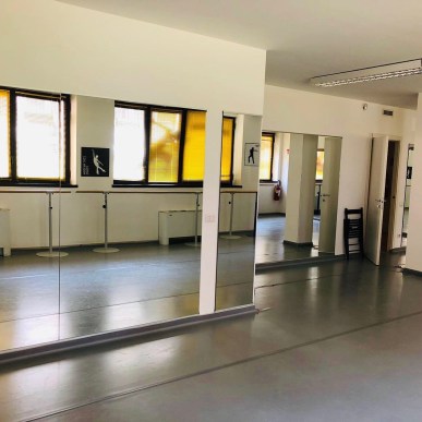 E3E885BE-4936-4F10-A017-CEFC8033ED9E